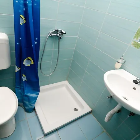 Kiko - With Balcony A5 דירה *