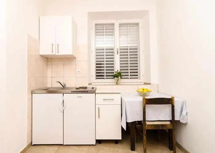 Kiko - With Balcony A5 포메나